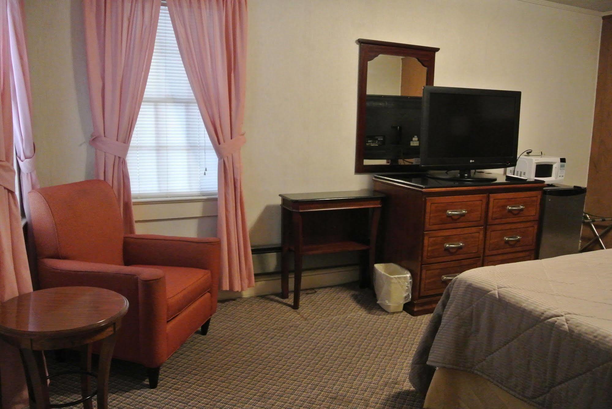 Rosewood Inn Брайсън Сити Екстериор снимка